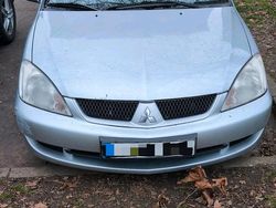 Silber Gebraucht 2006 Mitsubishi Lancer Kombi | 800 €