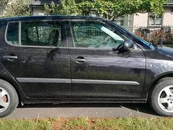 Schwarz Gebraucht 2011 Skoda Fabia Kleinwagen | 5.000 € (Fairer Preis)