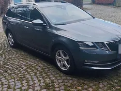 Grau Gebraucht 2019 Skoda Octavia Style Kombi | 17.900 € (Fairer Preis)