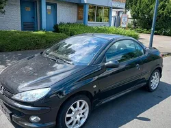 Schwarz Gebraucht 2005 Peugeot 206 CC Cabrio | 2.650 €