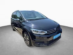 Deep black perleffekt Gebraucht 2024 VW Touran Move Van / Kleinbus | 31.690 € (Superpreis)