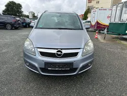 Silber Gebraucht 2006 Opel Zafira Edition Van / Kleinbus | 1.990 € (Superpreis)