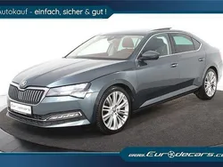 Grau Gebraucht 2020 Skoda Superb Limousine | 21.500 € (Etwas zu teuer)