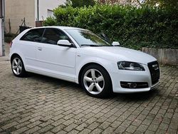 Weiß Gebraucht 2010 Audi A3 S-Line Coupé | 7.500 € (Fairer Preis)