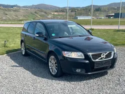 Schwarz Gebraucht 2011 Volvo V50 Kombi | 2.700 € (Superpreis)
