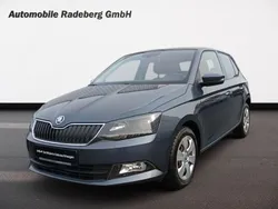 Metalgrau metallic Gebraucht 2015 Skoda Fabia Ambition Limousine | 8.590 € (Fairer Preis)