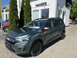Grün Neu 2025 Dacia Jogger Extreme Van / Kleinbus | 24.420 € (Etwas zu teuer)