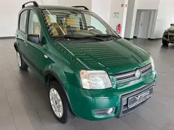 Grün Gebraucht 2006 Fiat Panda 4x4 Climbing Kleinwagen | 4.990 € (Etwas zu teuer)