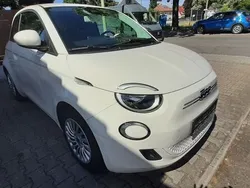 Weiß Gebraucht 2023 Fiat 500e Limousine | 24.990 € (Teuer)