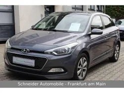 Stardust (metallic) Gebraucht 2015 Hyundai i20 Kleinwagen | 7.950 € (Fairer Preis)