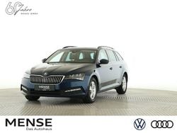 Lavablau Gebraucht 2022 Skoda Superb Ambition Kombi | 17.900 € (Guter Preis)