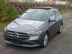Mountaingrau met. Gebraucht 2019 Mercedes B180 Premium Van / Kleinbus | 18.970 € (Superpreis)