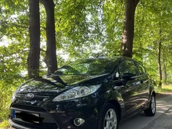 Schwarz Gebraucht 2012 Ford Fiesta Kleinwagen | 2.300 € (Guter Preis)