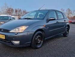 Grau Gebraucht 2004 Ford Focus Viva Limousine | 1.450 € (Guter Preis)