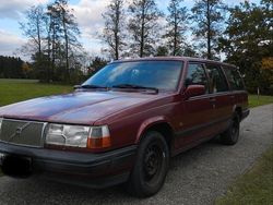 Rot Gebraucht 2025 Volvo 940 Kombi | 3.300 €