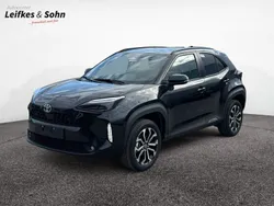 Mysticschwarz mica Neu 2025 Toyota Yaris Cross SUV | 30.980 €