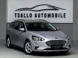 Silber Gebraucht 2022 Ford Focus Limousine | 19.990 € (Guter Preis)