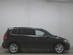 Schwarz Gebraucht 2019 VW Touran R-line Van / Kleinbus | 18.480 € (Superpreis)