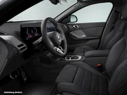 Grau Gebraucht 2024 BMW 120 M Sport Kleinwagen | 39.900 € (Guter Preis)