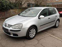 Silber Gebraucht 2004 VW Golf V Comfortline Limousine | 4.950 € (Fairer Preis)