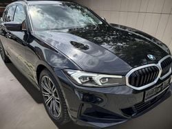 Schwarz Gebraucht 2023 BMW 320 Kombi | 29.800 € (Guter Preis)