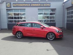 Rot Gebraucht 2016 Renault Mégane IV Intens Limousine | 12.900 € (Etwas zu teuer)
