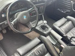 Schwarz Gebraucht 1992 BMW 320 Cabriolet Basis Cabrio | 6.500 €