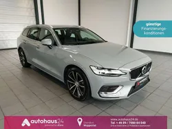 Grau Gebraucht 2023 Volvo V60 Kombi | 41.490 € (Etwas zu teuer)