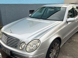 Silber Gebraucht 2005 Mercedes E500 Elegance Limousine | 8.400 € (Fairer Preis)