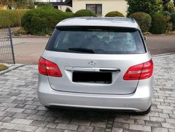 Silber Gebraucht 2012 Mercedes B200 Van / Kleinbus | 5.900 € (Fairer Preis)