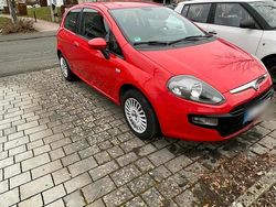 Rot Gebraucht 2011 Fiat Punto Kleinwagen | 2.350 €