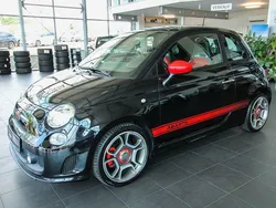 Schwarz Gebraucht 2015 Abarth 595 Custom Kleinwagen | 14.890 € (Fairer Preis)