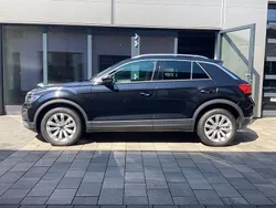 Deep black Gebraucht 2021 VW T-Roc Style SUV | 21.550 € (Fairer Preis)