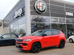 Colorado red / dach schwarz Gebraucht 2022 Jeep Compass SUV | 22.990 € (Etwas zu teuer)