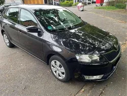 Schwarz Gebraucht 2016 Skoda Rapid Active Limousine | 9.800 € (Etwas zu teuer)