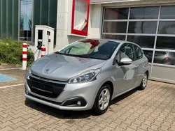 Grau Gebraucht 2017 Peugeot 208 Active Kleinwagen | 6.990 € (Fairer Preis)