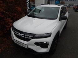 Weiß Gebraucht 2023 Dacia Spring Essentiel Kleinwagen | 13.540 € (Fairer Preis)