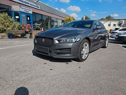 Grau Gebraucht 2015 Jaguar XE R-Sport Limousine | 15.900 € (Fairer Preis)