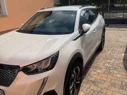 Weiß Gebraucht 2020 Peugeot 2008 SUV | 16.500 € (Teuer)