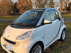 Weiß Gebraucht 2010 Smart ForTwo Coupé Pulse Coupé | 3.300 € (Guter Preis)