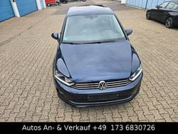 Blau Gebraucht 2016 VW Golf VII Allstar Limousine | 9.750 € (Guter Preis)
