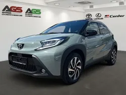 Gruen Neu 2025 Toyota Aygo Kleinwagen | 20.750 €