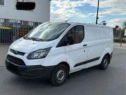 Weiß Gebraucht 2015 Ford Transit Custom Van / Kleinbus | 5.950 € (Fairer Preis)