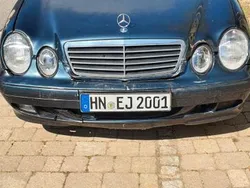 Schwarz Gebraucht 2000 Mercedes CLK200 Elegance Coupé | 1.500 € (Guter Preis)