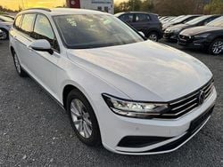 Weiß Gebraucht 2021 VW Passat Kombi | 17.990 € (Superpreis)