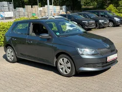 Grau Gebraucht 2015 Skoda Fabia Cool Edition Limousine | 4.990 € (Fairer Preis)