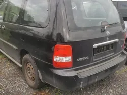 Schwarz Gebraucht 2006 Kia Carnival 2 Van / Kleinbus | 900 €