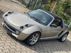 Grau Gebraucht 2004 Smart Roadster Cabrio | 3.999 € (Fairer Preis)