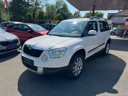 Bila candy/candyweiss Gebraucht 2012 Skoda Yeti Experience SUV | 8.490 € (Fairer Preis)