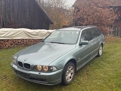 Grün Gebraucht 2002 BMW 525 Kombi | 849 € (Superpreis)